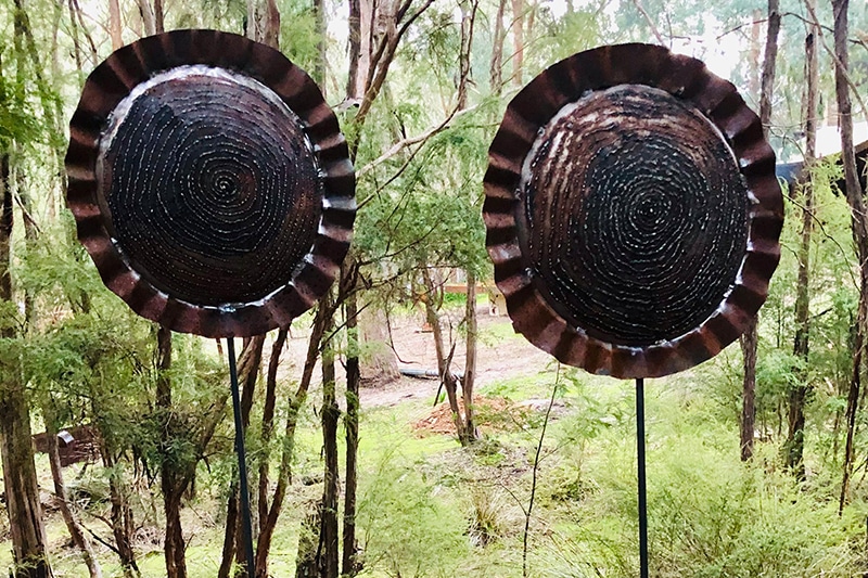 Handmade scrap metal flowers in Melbourne, Australia made by Tread Sculptures