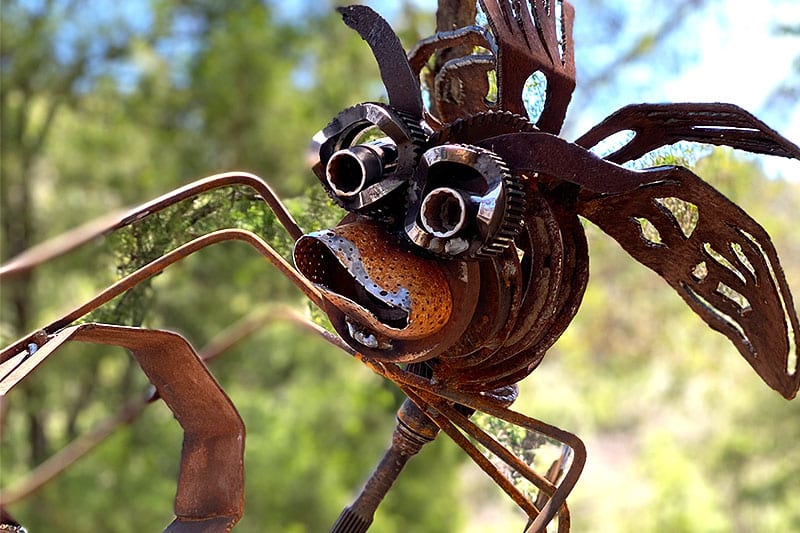 Rusty metal honey bee handmade by Tread Sculptures in Melbourne, Australia.