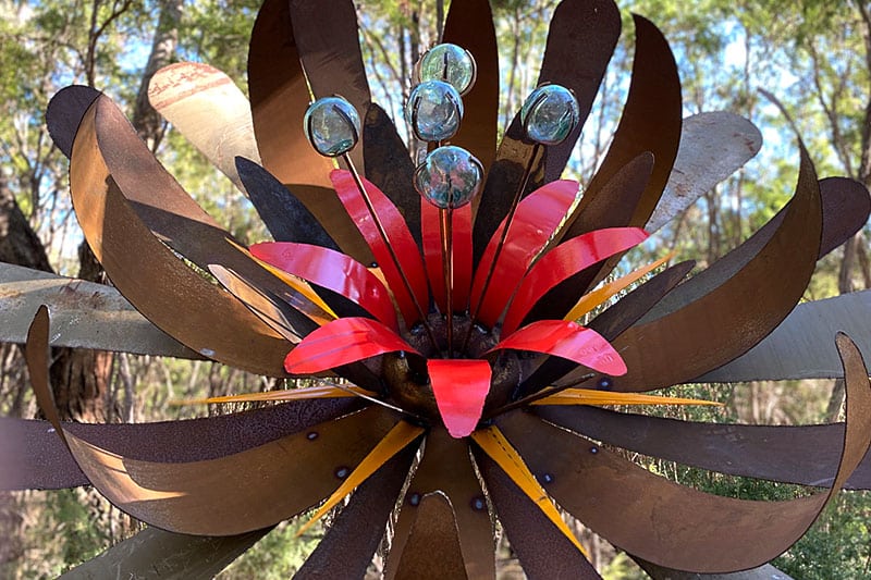 Reclaimed steel flower garden art handmade by Tread Sculptures in Melbourne, Australia