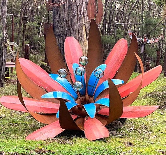 Recycled metal flower sculpture handmade by Tread Sculptures in Melbourne, Australia