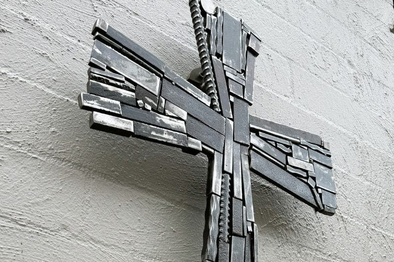 Reclaimed steel Celtic cross by Tread Sculptures in Melbourne, Australia